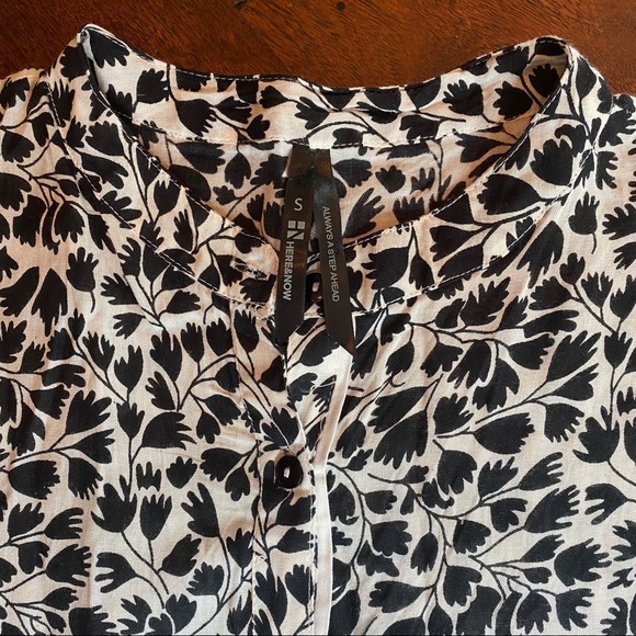 Black & White Tunic Dress - Picture 4 of 4